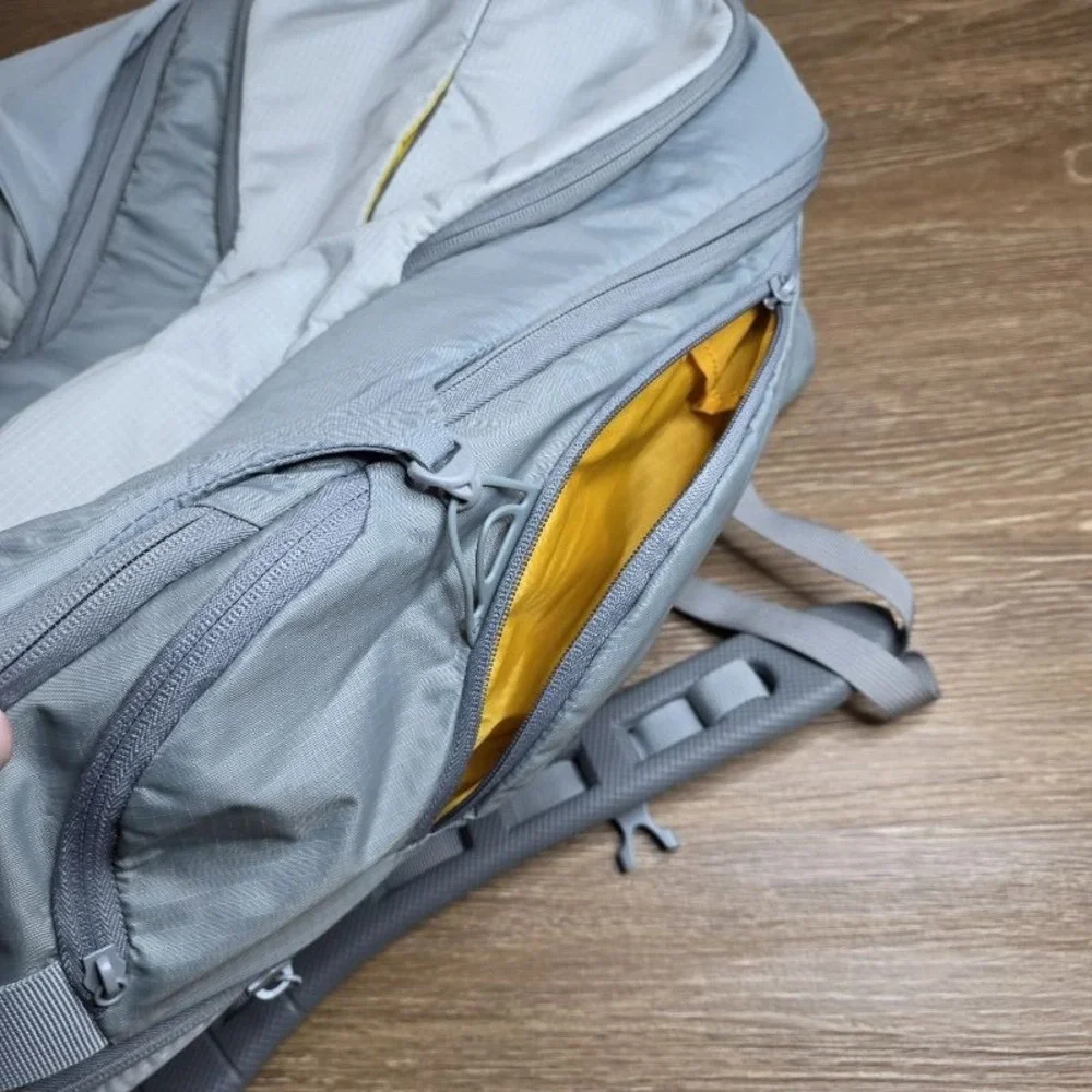 KATA Bumblebee UL-222 Camera Backpack Gray DSLR 17